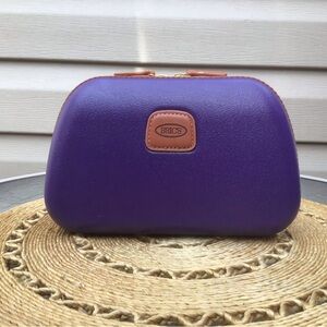 Bric's Made in Italy Zip Up Pouch w/ All Contents, Qatar Airlines Exclusive